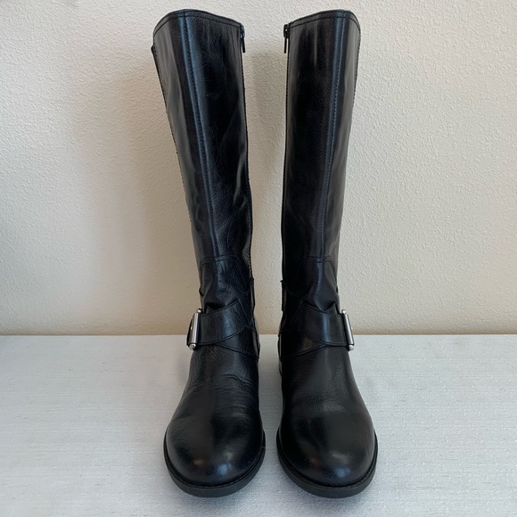 Me Too Darcey Black Leather Ankle Buckle Riding Boots Woman’s 8.5M - Picture 2 of 16